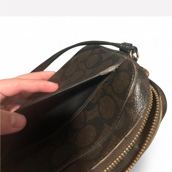 Coach Signature Brown Crossbody Bag - Picture 4 of 7
